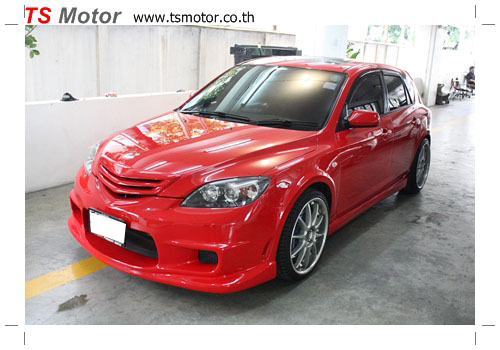 สีแดง Mazda 3 สีแดง Mazda 3