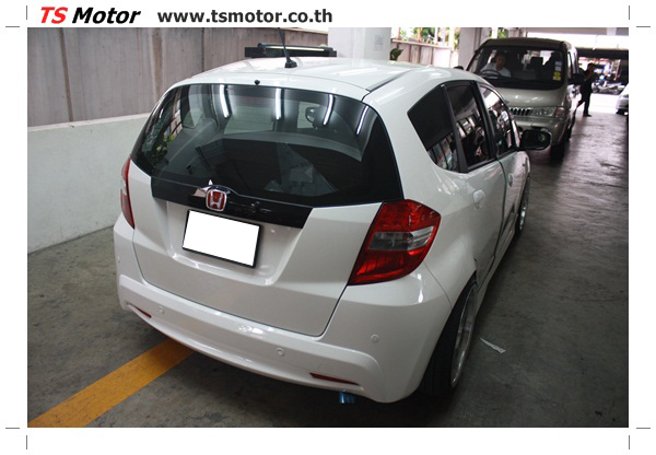 สีขาว Honda Jazz 2012 สีขาว Honda Jazz 2012