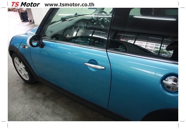 สีแดง Mini Cooper S สีแดง Mini Cooper S