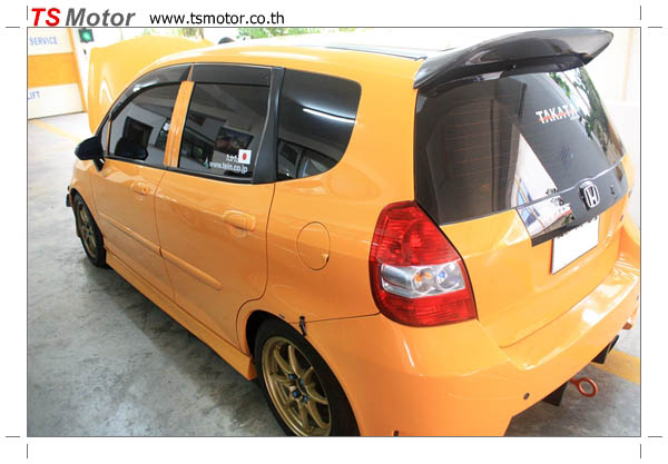 Honda Jazz whole car painting bangkok garage Honda Jazz whole car painting bangkok garage