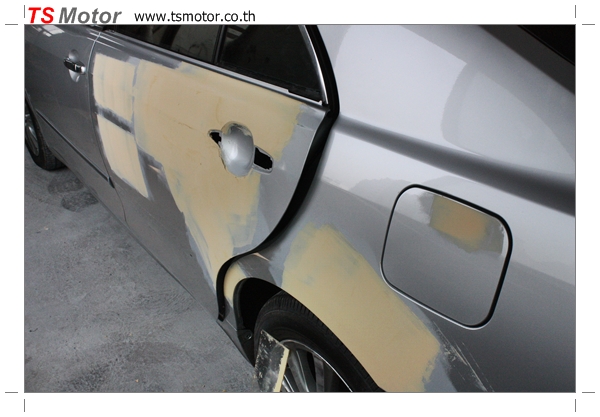 Nissan Sunny Saloon white pearl painting service center Nissan Sunny Saloon white pearl painting service center