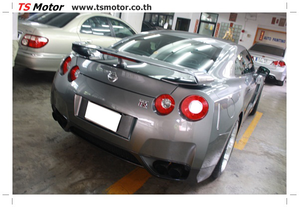 Nissan Skyline paint repair service Nissan Skyline paint repair service