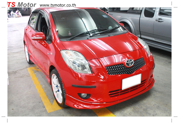 Toyota Yaris ขาวมุก painting service center Toyota Yaris ขาวมุก painting service center