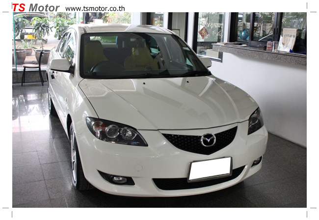 สีแดง Mazda 3 สีแดง Mazda 3