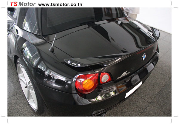 BMW Z4 body repair shop BMW Z4 body repair shop