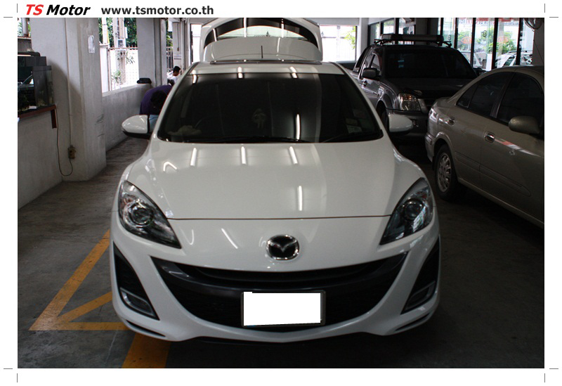 , รถแต่ง New Mazda 3 สีขาว เก็บสีชิ้นส่วนต่างๆ กันนชนหลัง แก้มหน้า กับ ที เอส มอเตอร์